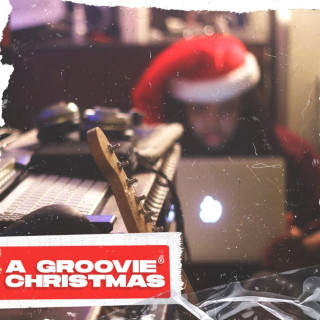 Kid Travis - A Groovie Christmas EP cover