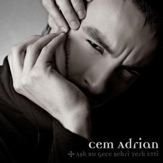 Cem Adrian - Aşk Bu Gece Şehri Terk Etti album cover