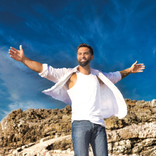 Kendji Girac - Vivre... album cover