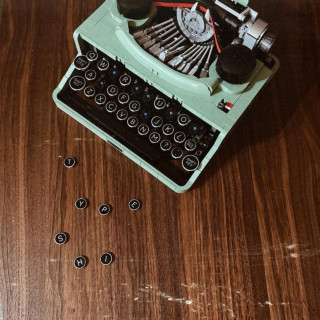 Mick Jenkins - type shit EP cover