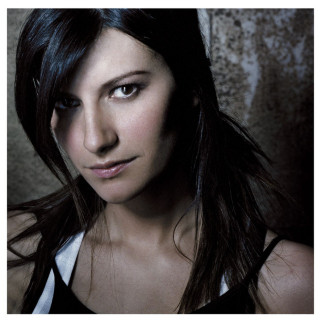 Laura Pausini - Escucha album cover