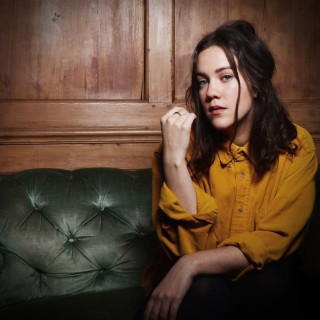 Bess Atwell - Hold Your Mind album cover