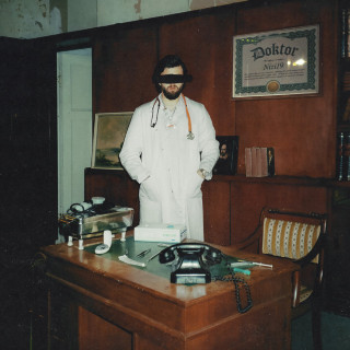 Nizi19 & KALIM - Doktor album cover