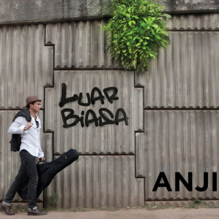 Anji - Luar Biasa album cover