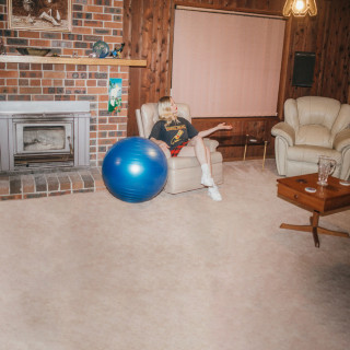 Julia Jacklin - Don't Let The Kids Win album cover