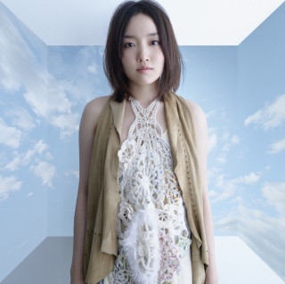 Younha - Under The Same Sky (ひとつ空の下) album cover